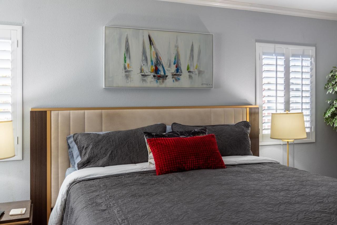Stunning, Quiet Pvt Luxe Home! King Bed, Jacuzzi, Fire Pit, Bbq! Beautiful! Pousada Los Angeles