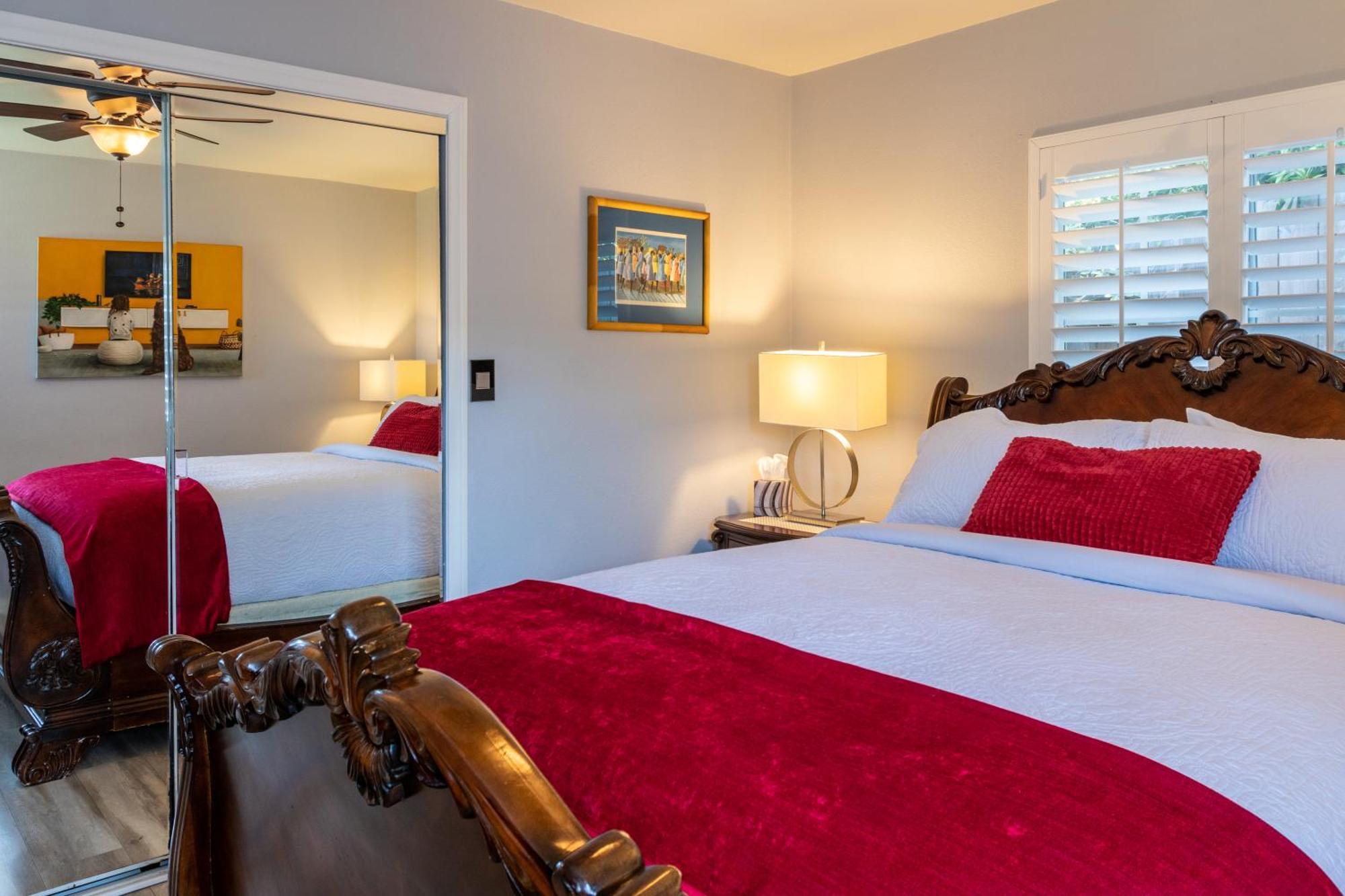Stunning, Quiet Pvt Luxe Home! King Bed, Jacuzzi, Fire Pit, Bbq! Beautiful! Pousada *